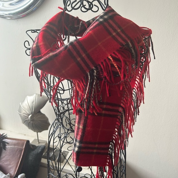 NWT Burberry Cashmere Happy Fringed Red Scarf - Picture 6 of 6